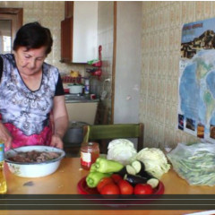 Cooking With Grandma (Armenia): Tolma